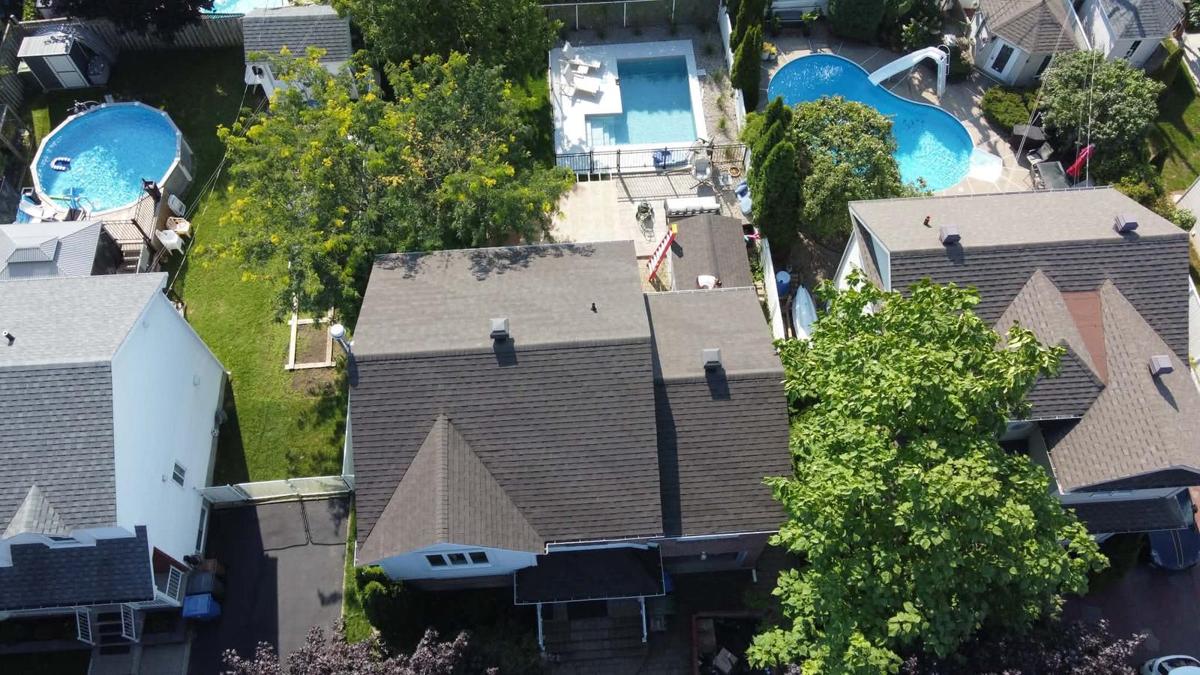 Toiture à Boucherville — photo 1