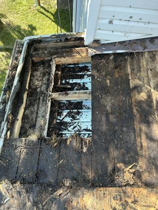 Toiture à Charette, avant les travaux — photo 1
